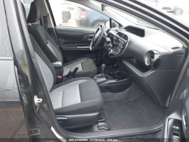 JTDKDTB36J1599519 Toyota Prius C Two