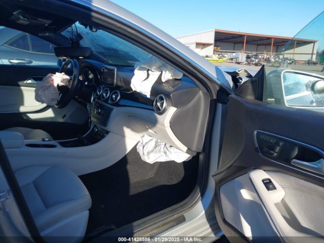 WDDSJ4GB1EN144175 Mercedes-Benz CLA 250 4MATIC