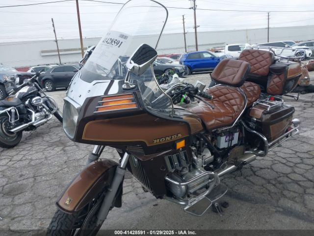 1982 HONDA GL1100 1HFSC022XCA232415 Photo 1