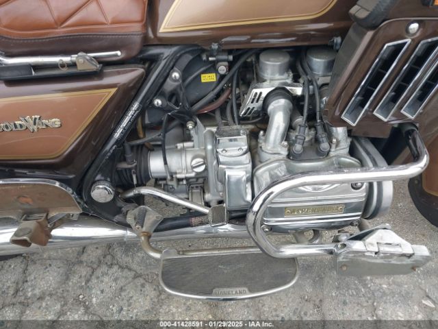 1982 HONDA GL1100 1HFSC022XCA232415 Photo 7
