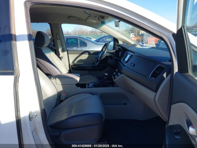 KNDMB5C15H6315754 KIA SEDONA LX
