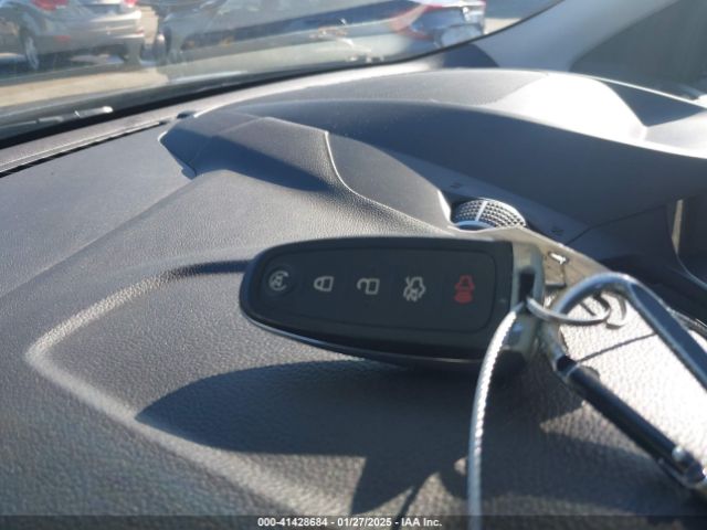 1FMCU9HD0KUC30223 Ford ESCAPE SEL