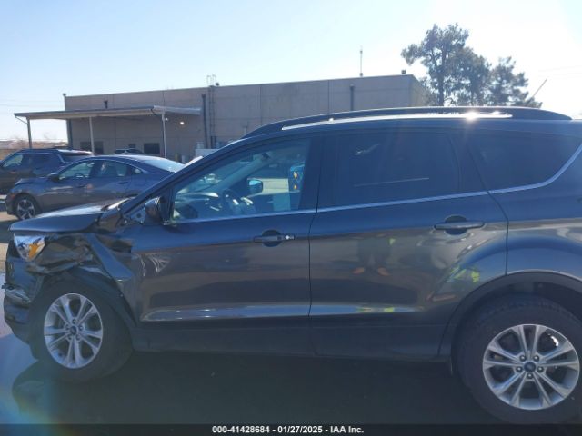 1FMCU9HD0KUC30223 Ford ESCAPE SEL