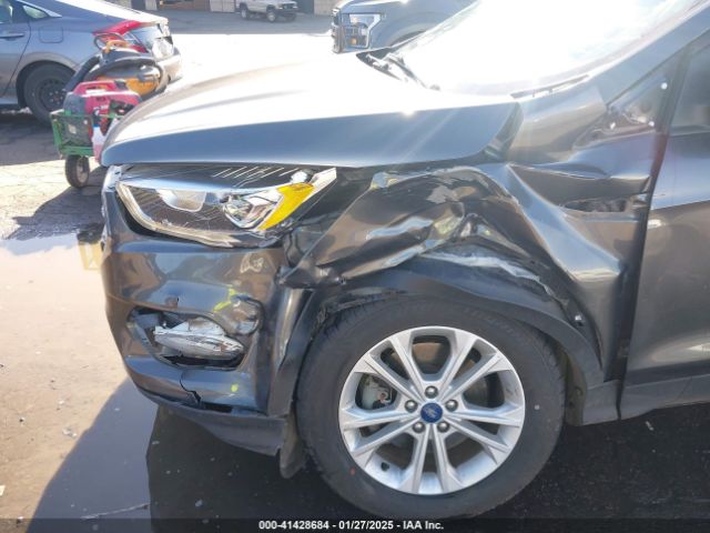 1FMCU9HD0KUC30223 Ford ESCAPE SEL