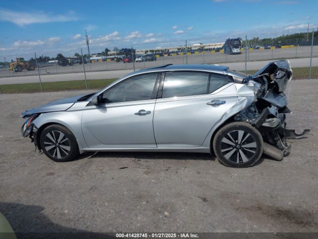 1N4BL4EV0NN401558 Nissan Altima Sl Fwd