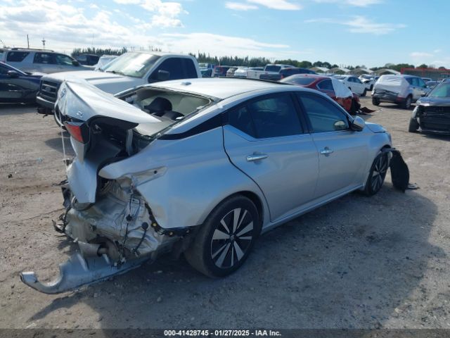 1N4BL4EV0NN401558 Nissan Altima Sl Fwd