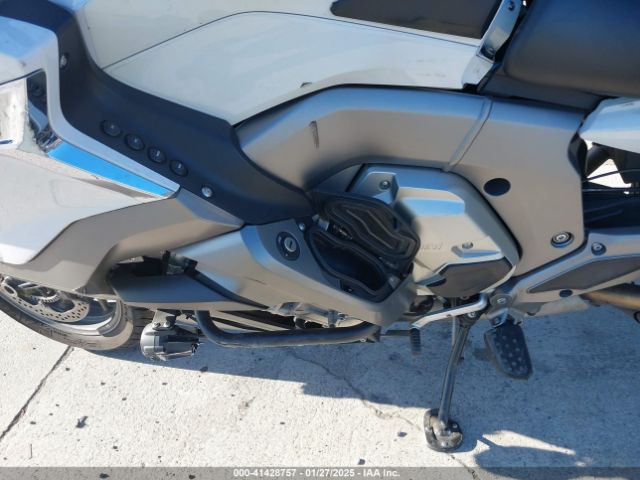 2018 BMW K1600 WB10F1207JZD91680 Photo 8
