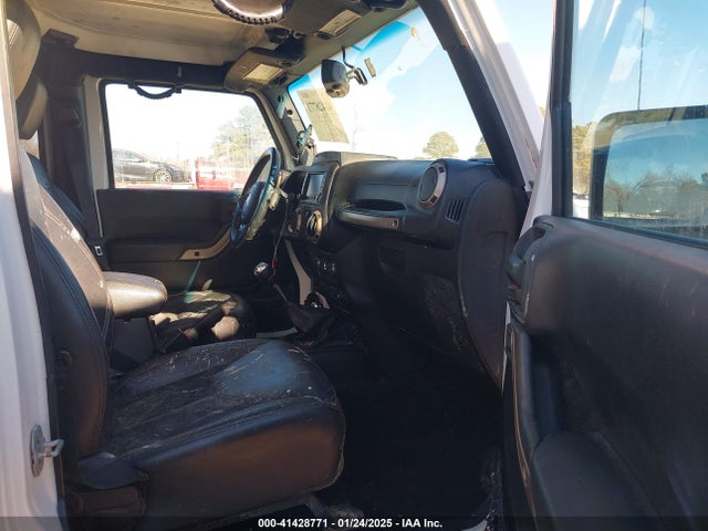 1C4HJWEG0GL253045 Jeep Wrangler Unlimited 75th Anniversary