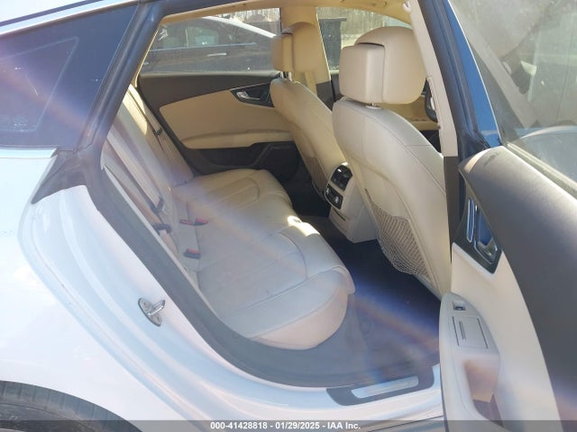 2018 AUDI A7 WAUW3AFCXJN059647 Photo 7