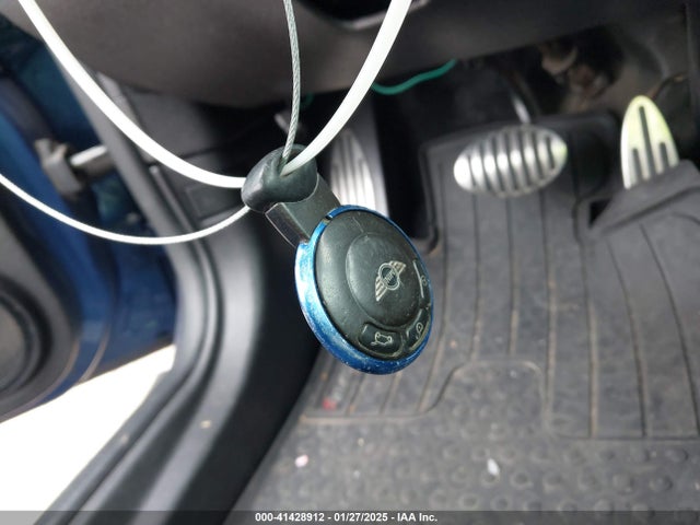 2008 MINI COOPER S WMWMF73598TV37148 Photo 10