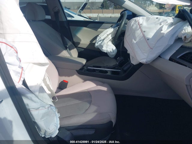 5NPE24AFXFH083023 Hyundai SONATA SE