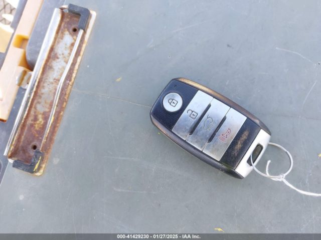 KNDJP3A55F7189756 KIA SOUL +