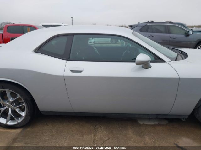 2C3CDZJG5NH155443 Dodge Challenger Gt