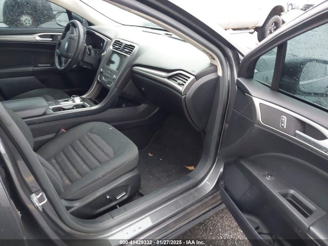 Ford FUSION SE 2019 3FA6P0HD1KR142346 Image 5