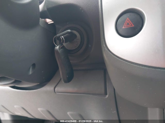 1N6AD0ER0JN711523 Nissan Frontier Sv