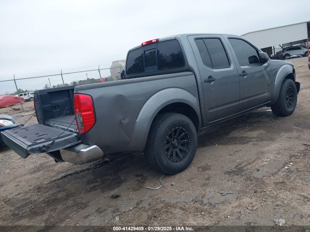 1N6AD0ER0JN711523 Nissan Frontier Sv