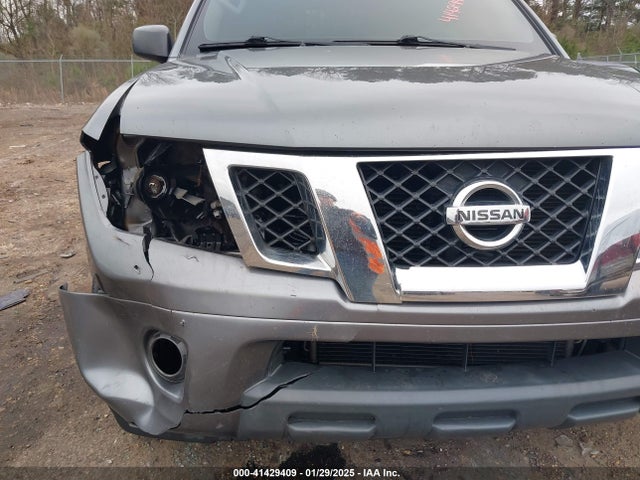 1N6AD0ER0JN711523 Nissan Frontier Sv