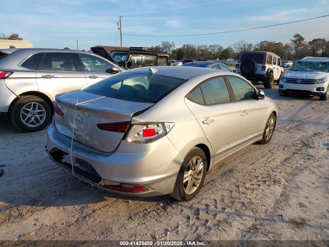 Hyundai ELANTRA SEL 2019 5NPD84LF8KH455248 Image 4