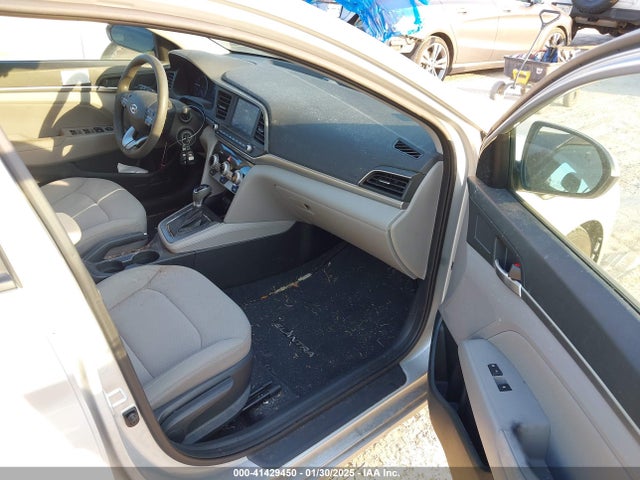 Hyundai ELANTRA SEL 2019 5NPD84LF8KH455248 Image 5