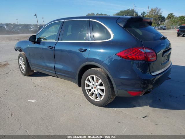 2013 PORSCHE CAYENNE WP1AA2A2XDLA12012 Photo 2