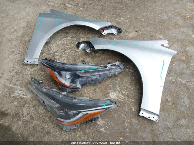 JTDEPRAEXLJ079921 Toyota COROLLA LE
