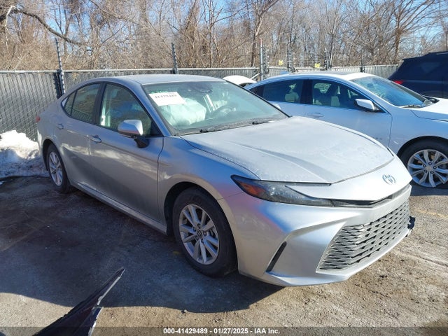 Toyota CAMRY LE 2025 4T1DAACK1SU515808 Image 1