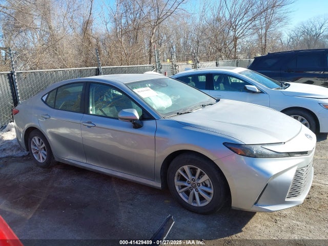 Toyota CAMRY LE 2025 4T1DAACK1SU515808 Image 13