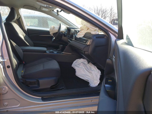 Toyota CAMRY LE 2025 4T1DAACK1SU515808 Image 5