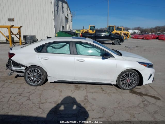 3KPF44AC6PE680552 KIA Forte Gt Manual