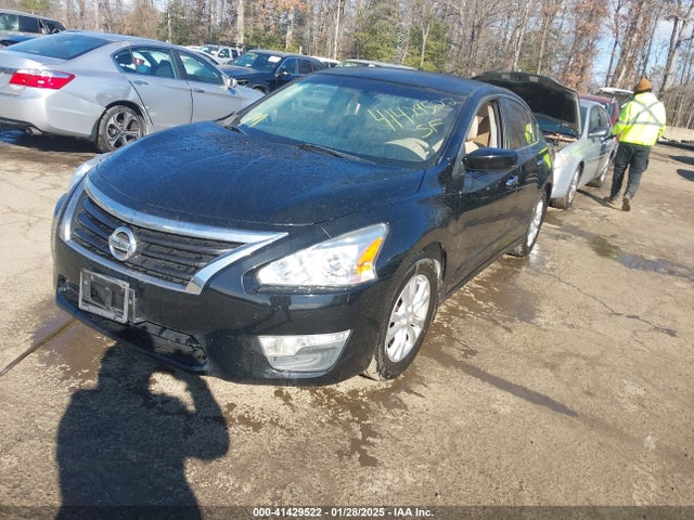 Nissan Altima 2.5 S 2015 1N4AL3AP6FC110542 Image 2
