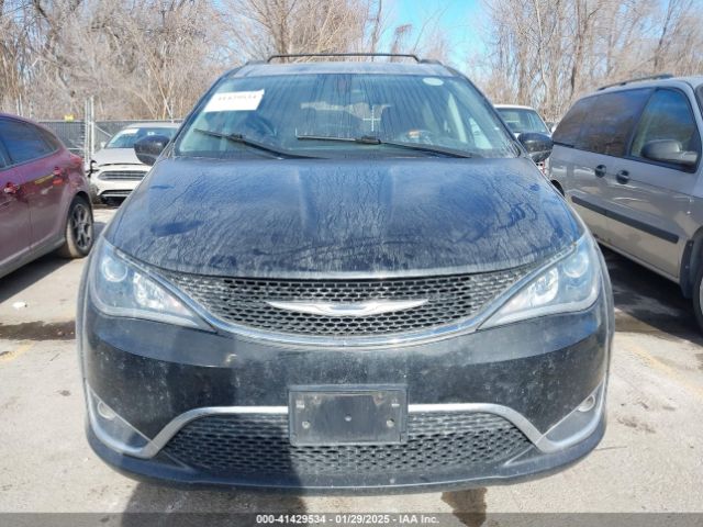 2C4RC1FG9JR102669 Chrysler Pacifica Touring Plus