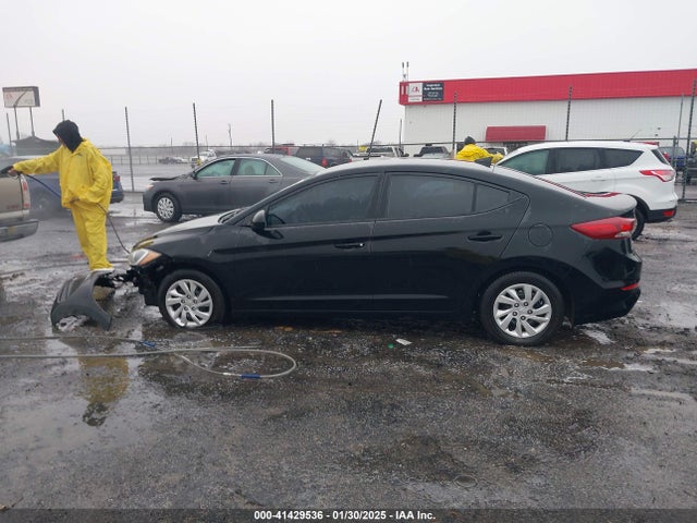 5NPD74LF5JH402752 Hyundai ELANTRA SE