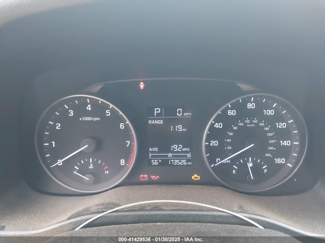 5NPD74LF5JH402752 Hyundai ELANTRA SE