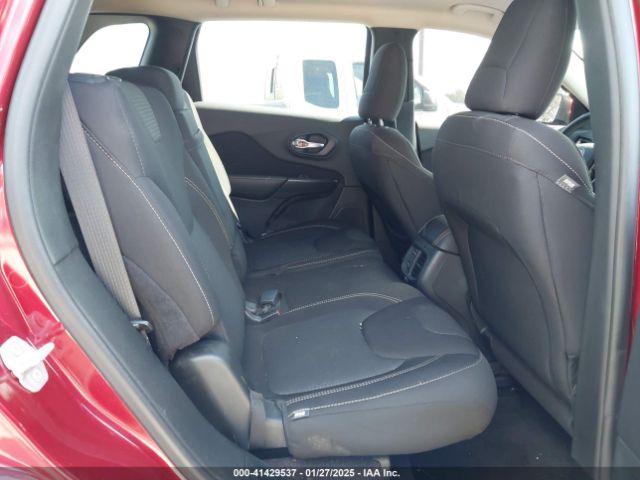 1C4PJLCS4GW362852 Jeep Cherokee Latitude