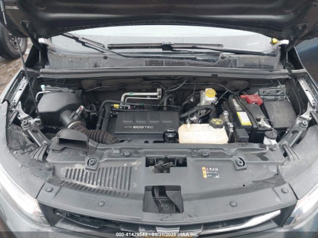 3GNCJKSB8LL209327 Chevrolet Trax Fwd Ls