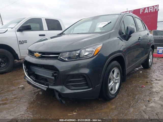 3GNCJKSB8LL209327 Chevrolet Trax Fwd Ls