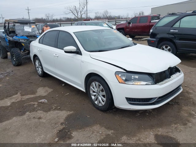 2014 1VWAS7A30EC119833 main image