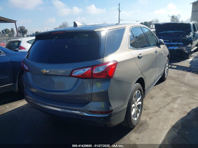 Chevrolet EQUINOX LT 2018 3GNAXSEV8JL114422 Image 4