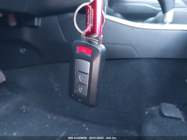 2017 MITSUBISHI OUTLANDER JA4AD3A35HZ052616 Photo 10