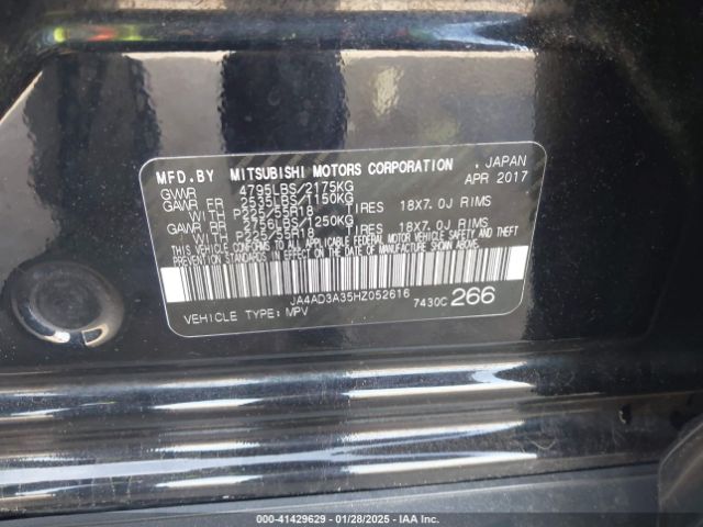 2017 MITSUBISHI OUTLANDER JA4AD3A35HZ052616 Photo 8