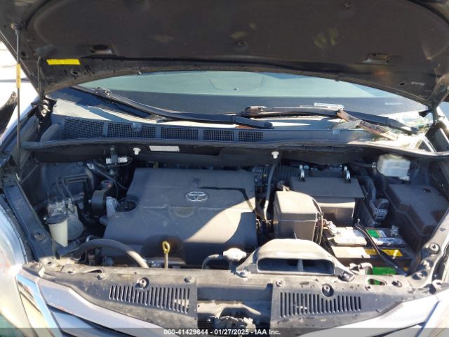 5TDYK3DC2FS612340 Toyota Sienna Xle/limited