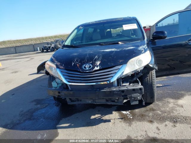 5TDYK3DC2FS612340 Toyota Sienna Xle/limited
