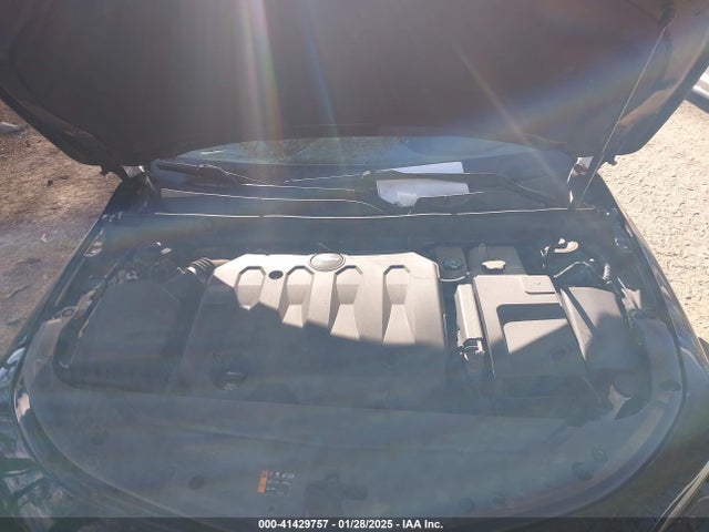 Chevrolet IMPALA 1LT 2018 2G1105S37J9128843 Image 10