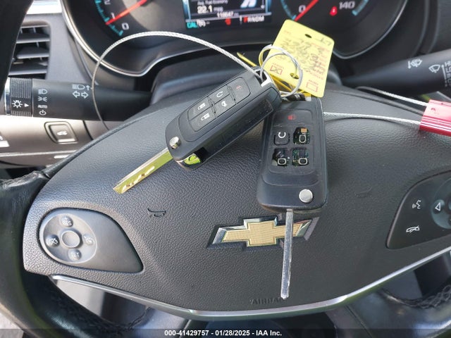 Chevrolet IMPALA 1LT 2018 2G1105S37J9128843 Image 11