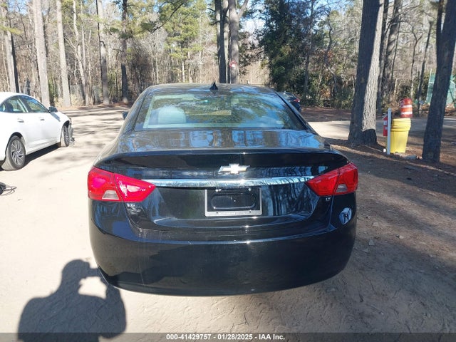 Chevrolet IMPALA 1LT 2018 2G1105S37J9128843 Image 16