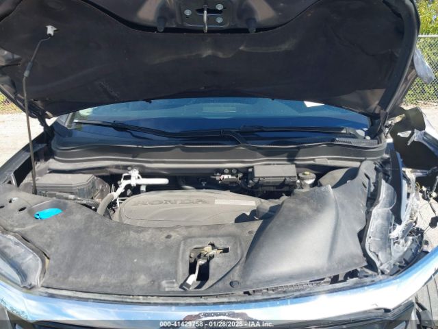 5FNYF5H98HB029812 Honda Pilot Touring
