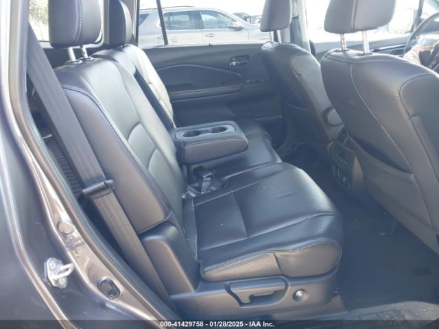 5FNYF5H98HB029812 Honda Pilot Touring