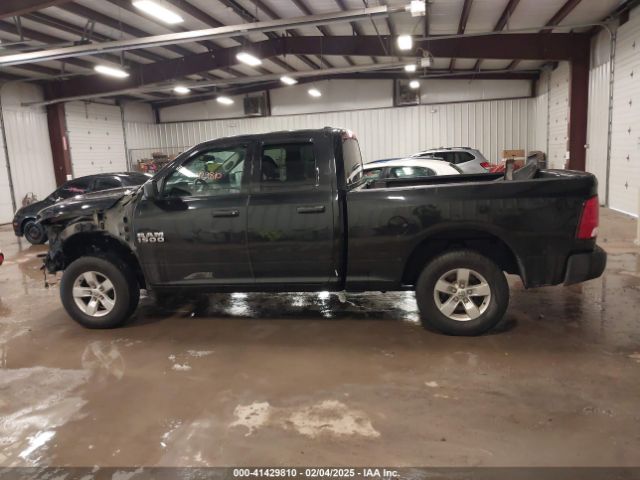 1C6RR7FG6JS246610 RAM 1500 Express  4x4 6'4 Box