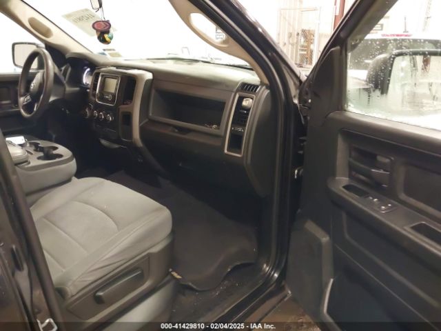 1C6RR7FG6JS246610 RAM 1500 Express  4x4 6'4 Box