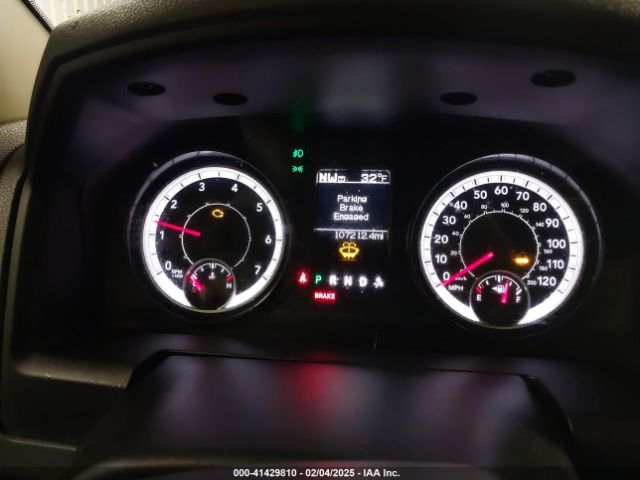 1C6RR7FG6JS246610 RAM 1500 Express  4x4 6'4 Box